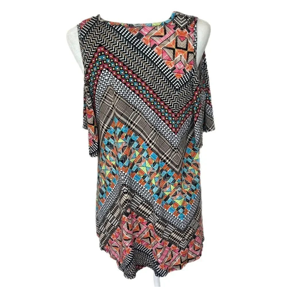 Bobeau Printed Cold Should Blouse. Very Soft! Size Medium. Great Condition!!